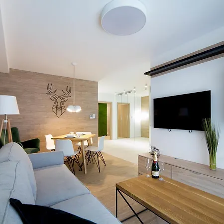 Lemir Wawrzynca 21 *