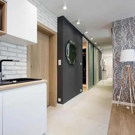 Lemir Wawrzynca 21 *