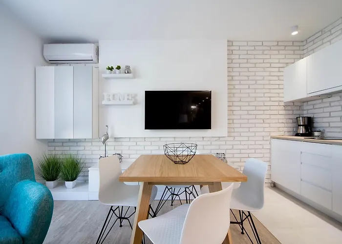 Lemir Wawrzynca 21 *