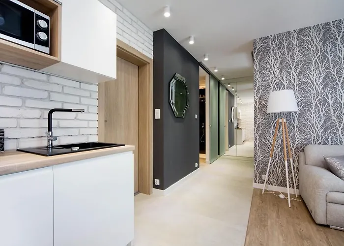 Lemir Wawrzynca 21 *